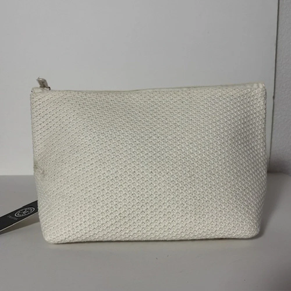 Martha Stewart Crochet Travel Toiletry Makeup Cosmetic Bag White Zipper Gold NWT